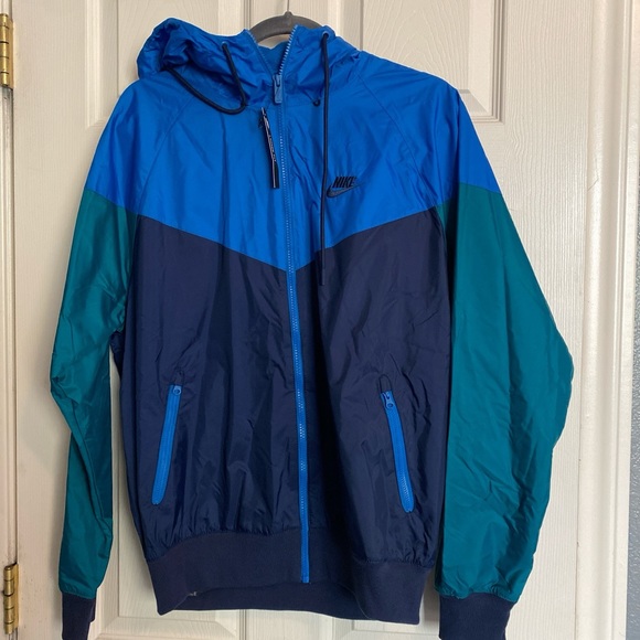 nike windbreaker jacket - Picture 2 of 4